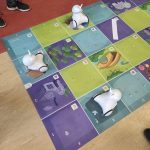 Mata, a na niej trzy Photony.